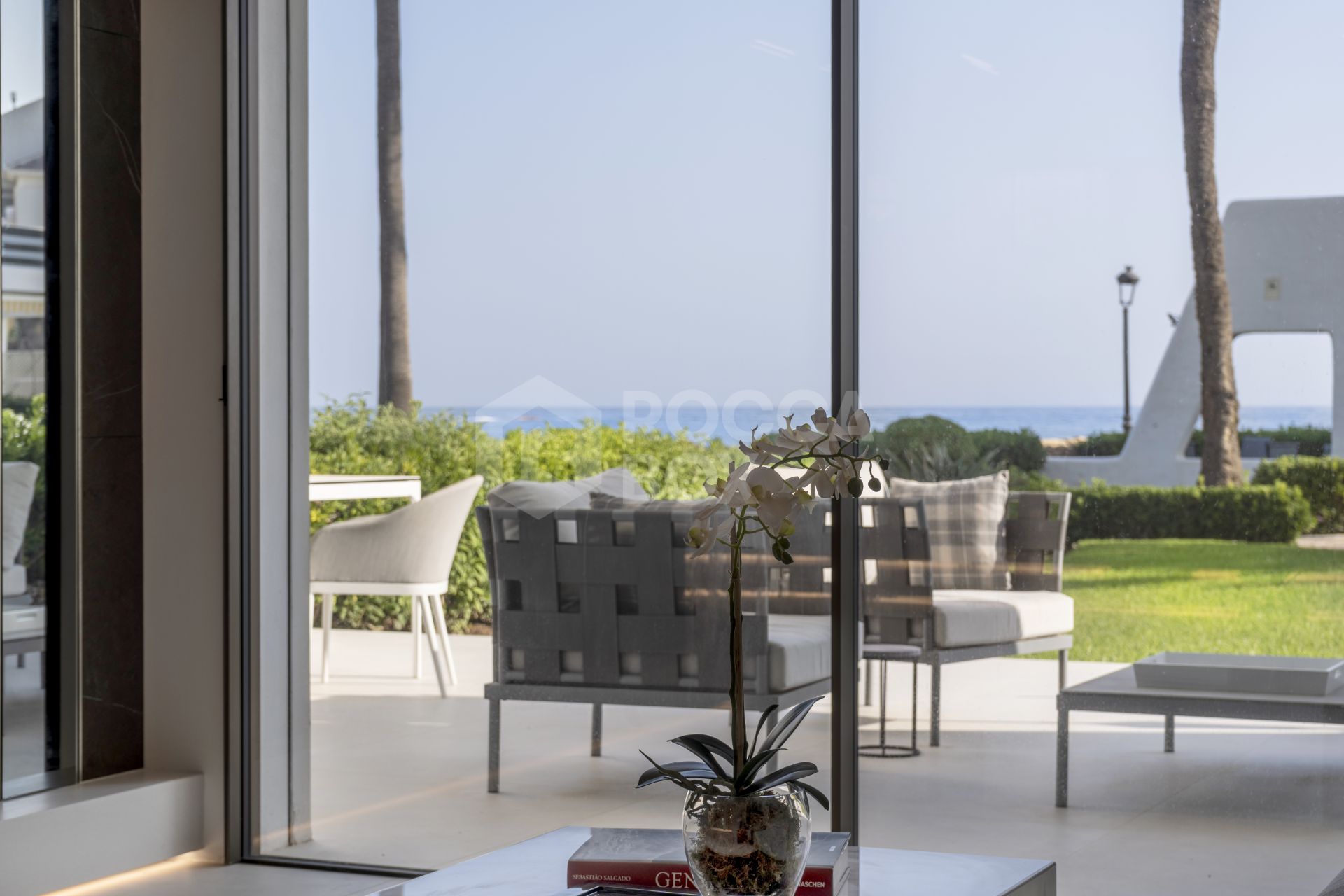 Beachfront Townhouse with Sea views, Marbella Golden Mile