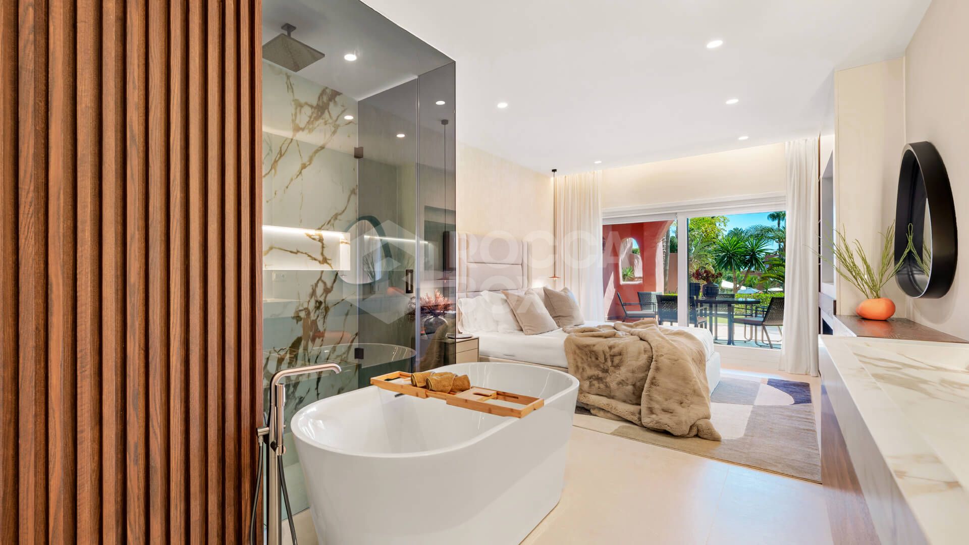 Frontline Beach Fully Renovated Ground Floor Apartment New Golden Mile