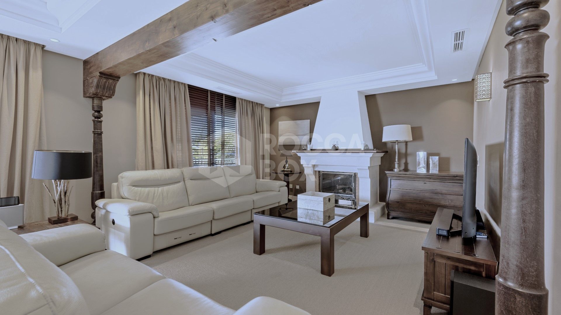 Villa Haveli - Traditional Villa with Sea Views in Fantastic Location
