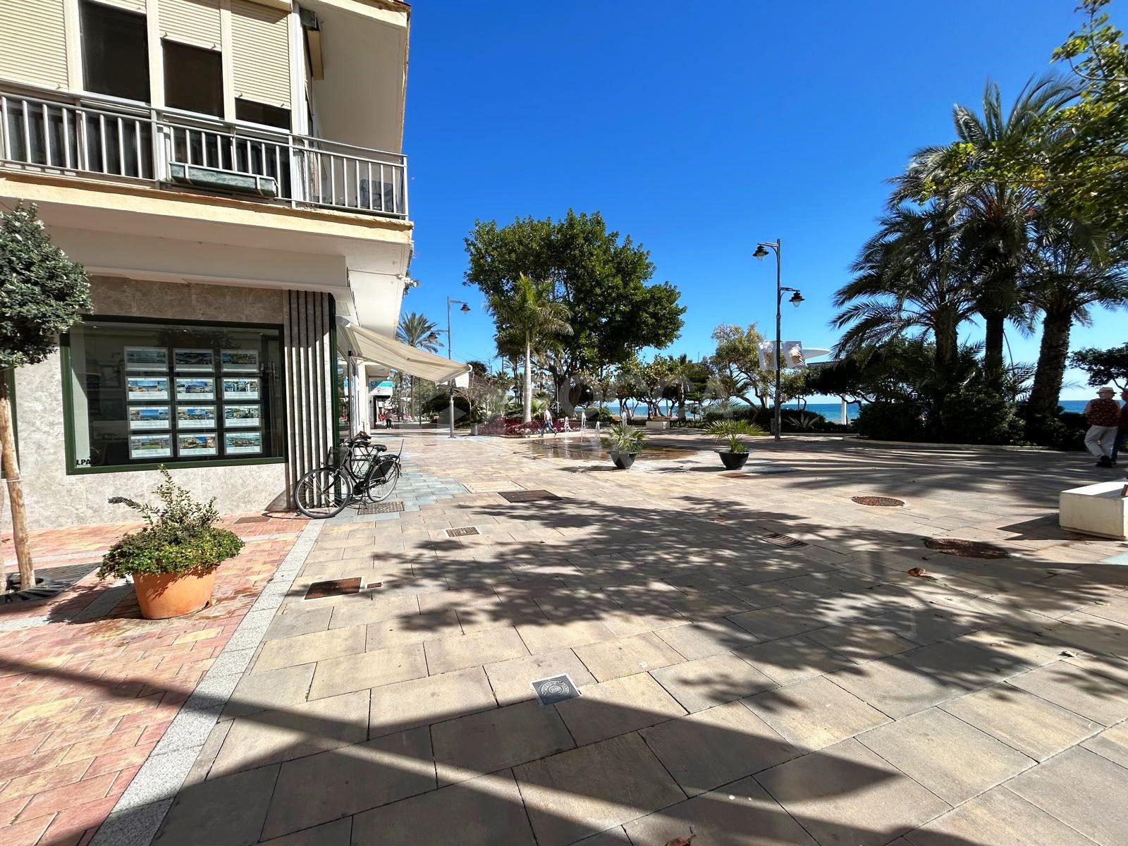 Apartment front line beach location in the heart of Estepona Town