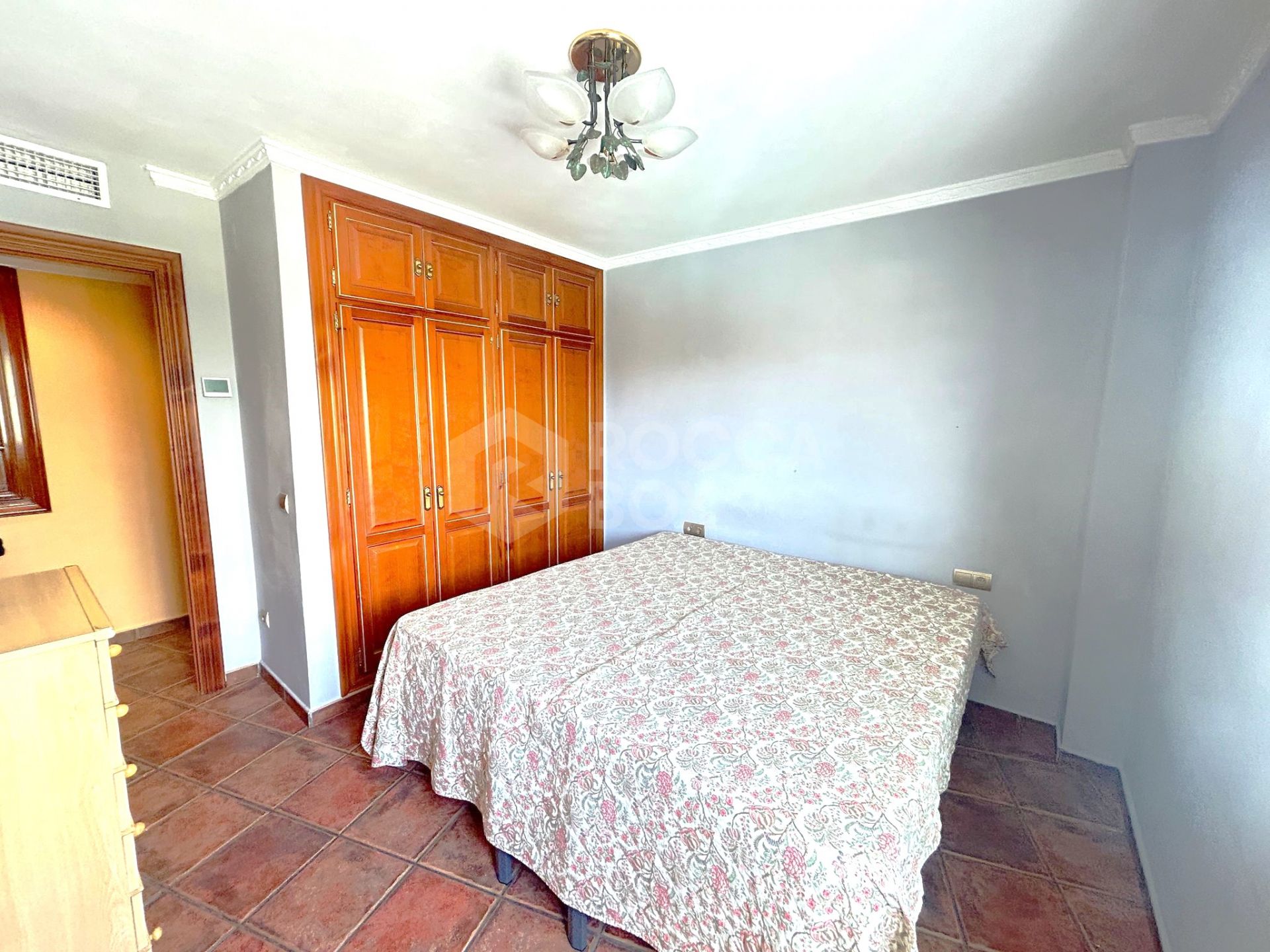 Apartment for sale in Estepona Centre, Estepona Town