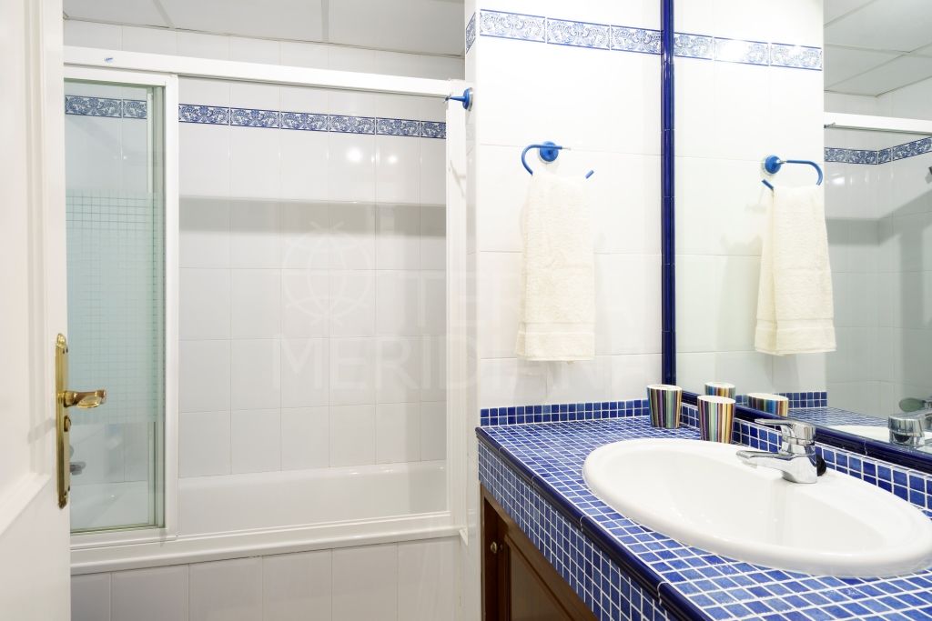Penthouse in New Golden Mile, Estepona