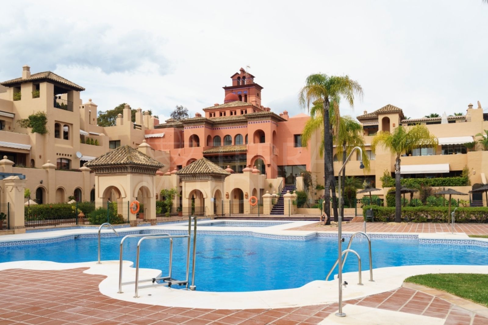 Penthouse in New Golden Mile, Estepona