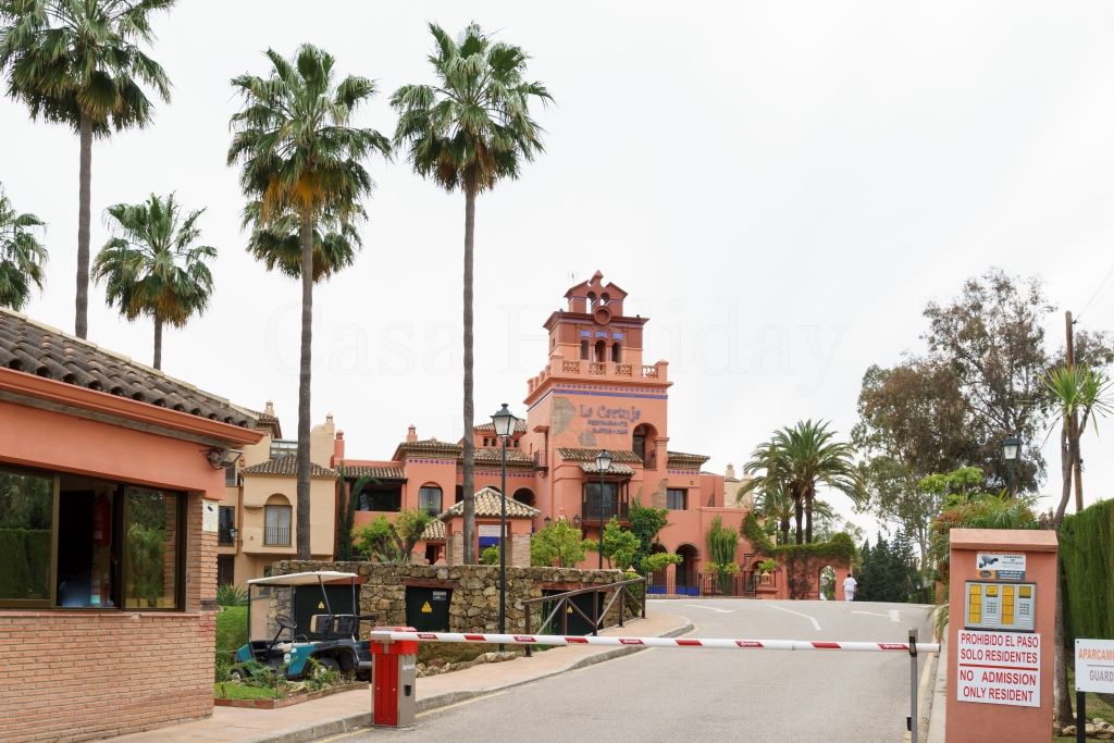 Penthouse in New Golden Mile, Estepona