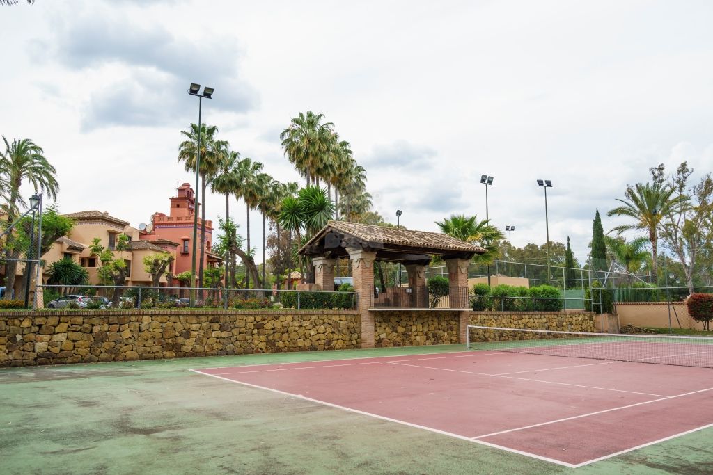 Penthouse w New Golden Mile, Estepona