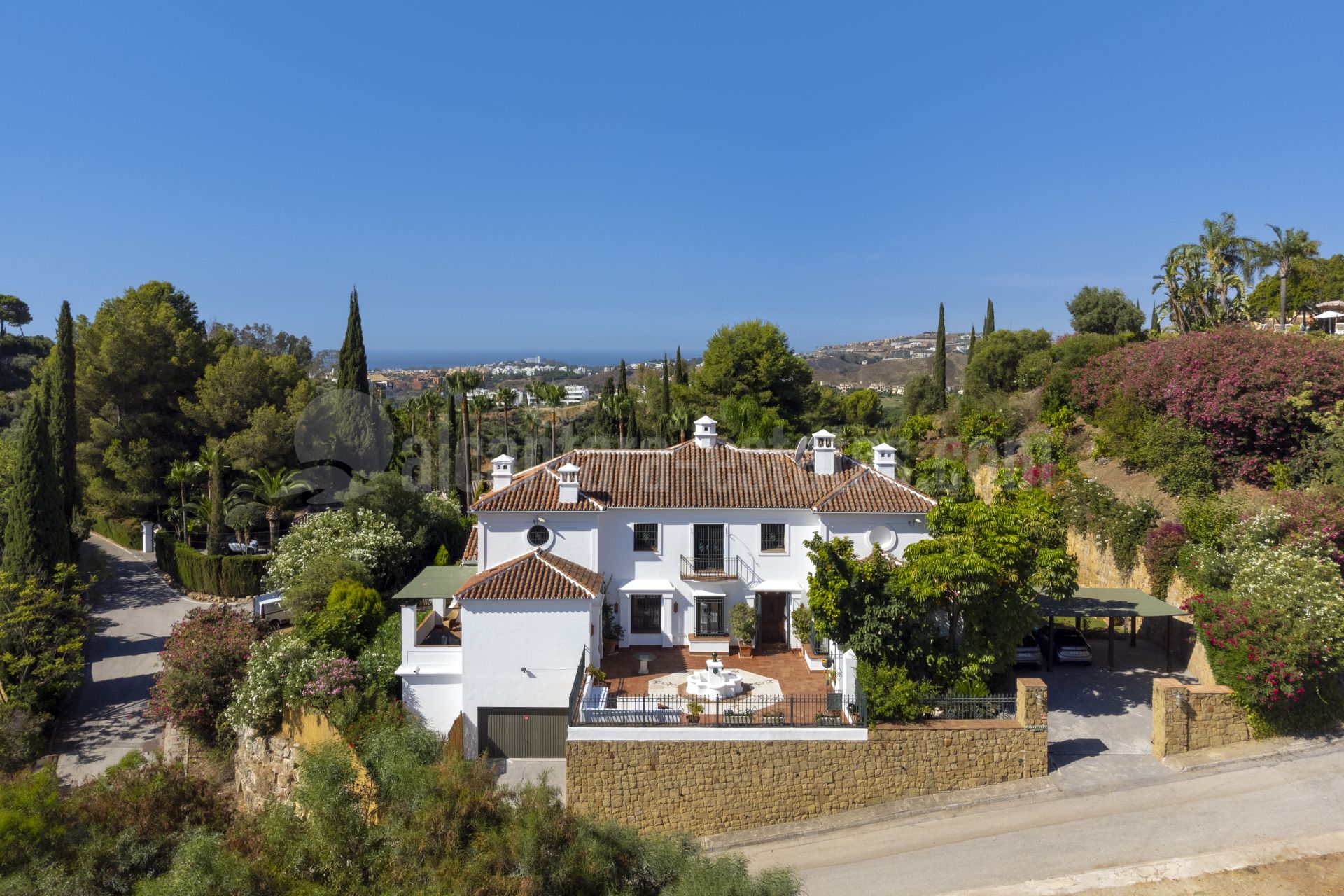 Villa in Puerto del Almendro, Benahavis