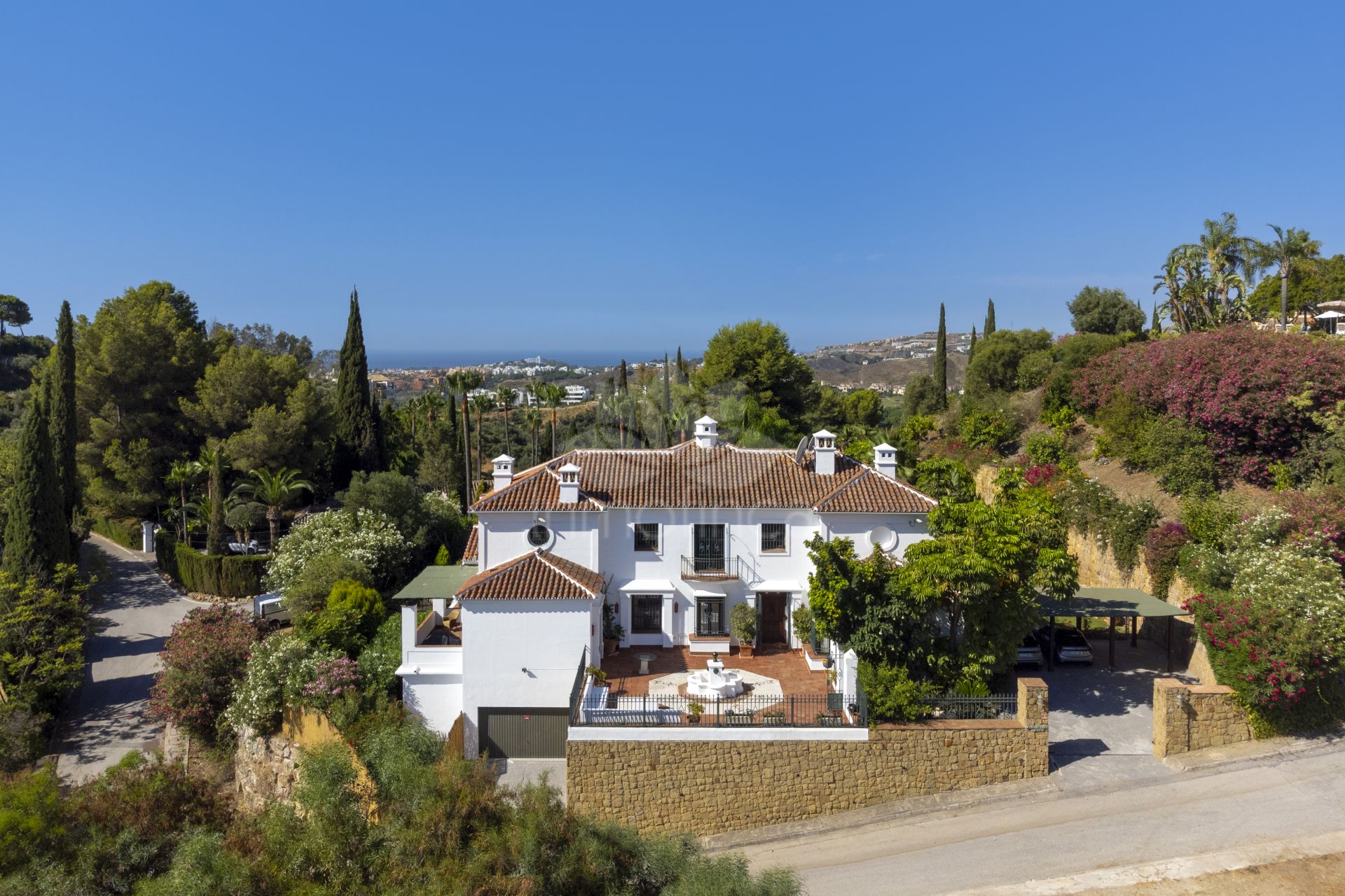 Villa in Puerto del Almendro, Benahavis