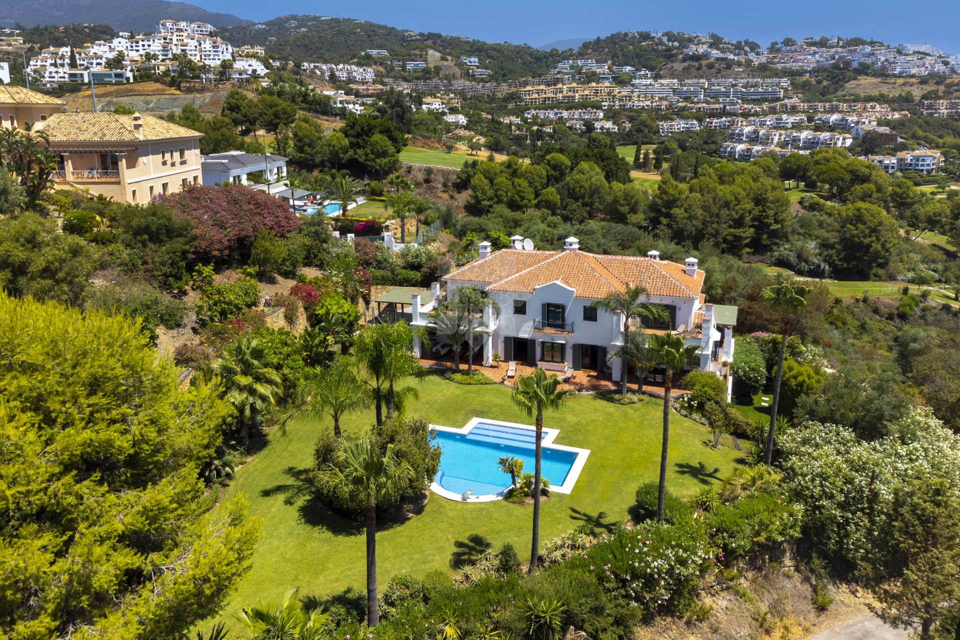 Villa in Puerto del Almendro, Benahavis