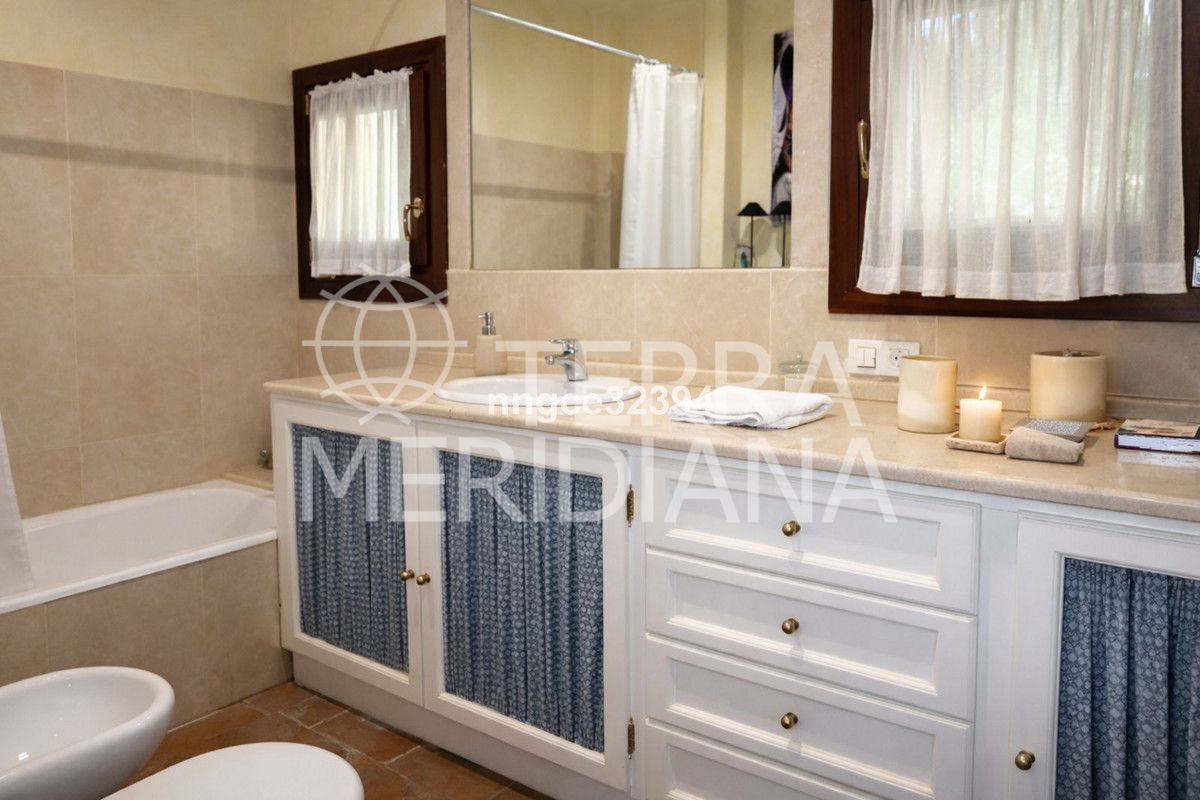 Villa in Sotogrande Costa, Sotogrande