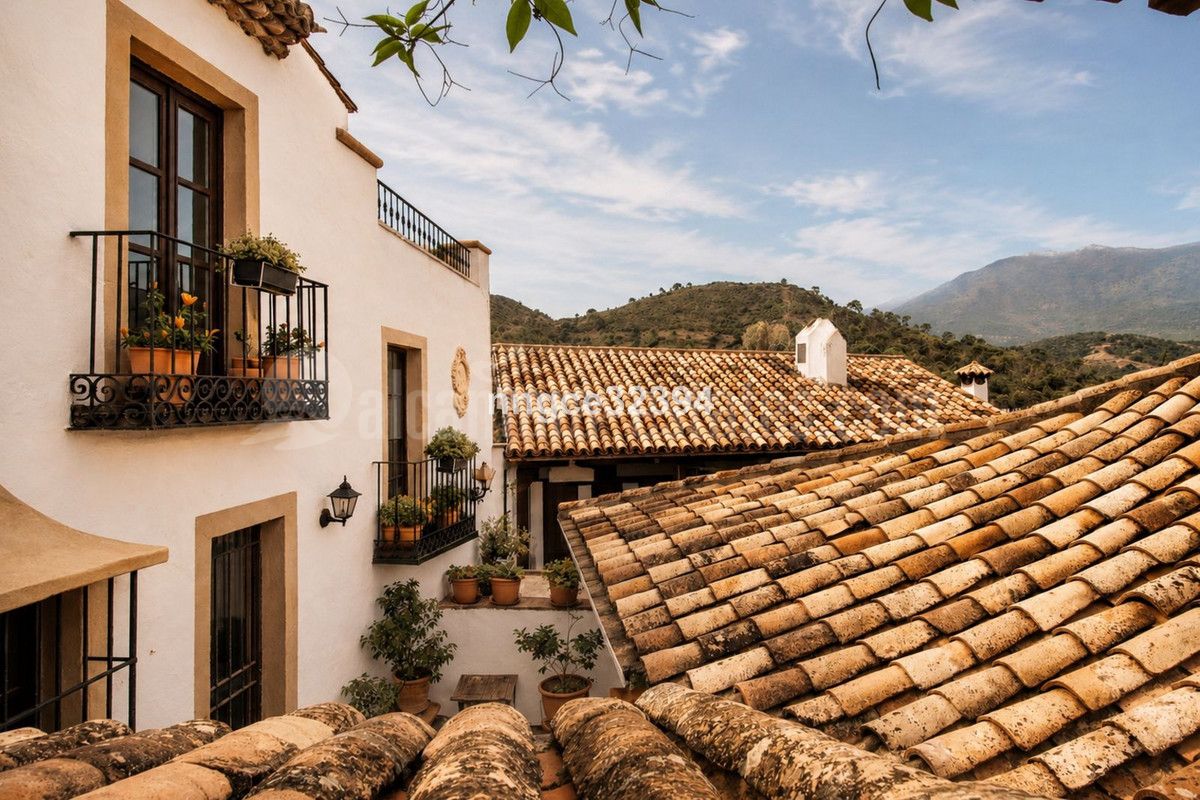 Villa in Benahavis Centro, Benahavis