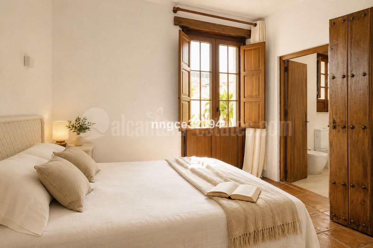 Villa in Benahavis Centro, Benahavis