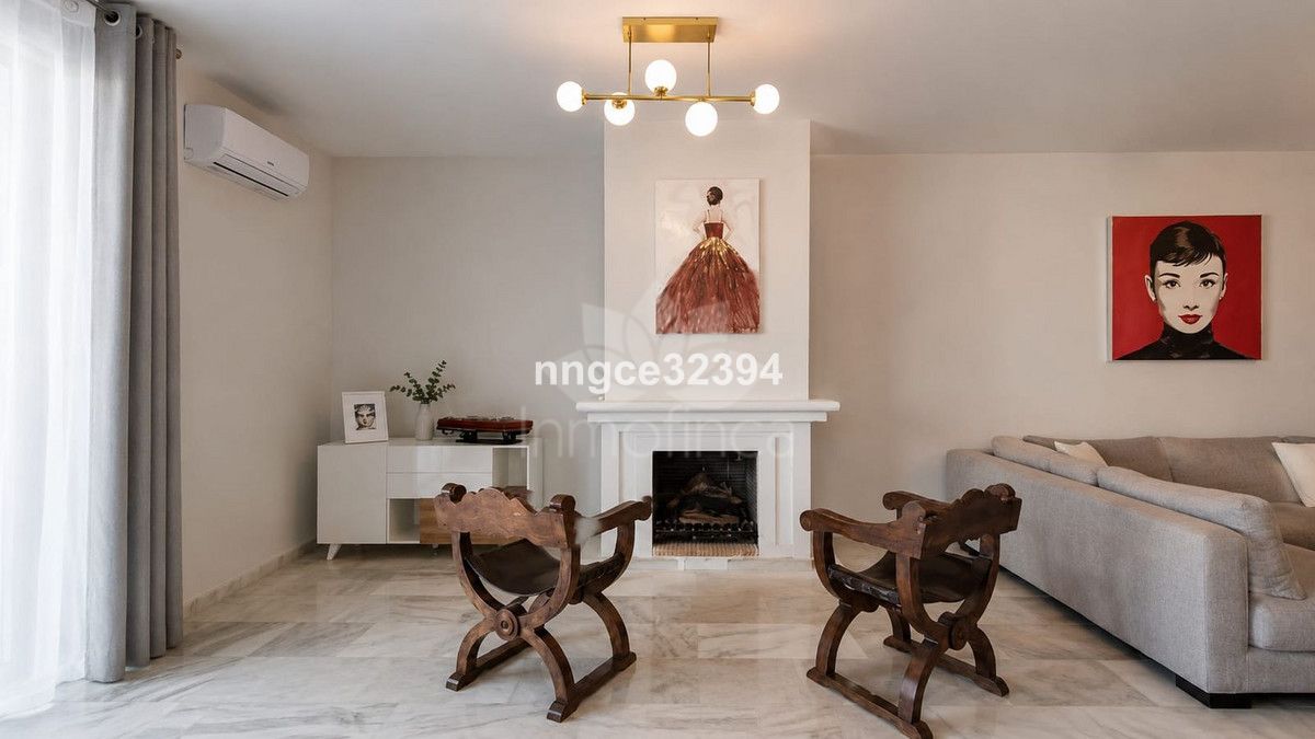 Duplex Penthouse in New Golden Mile, Estepona