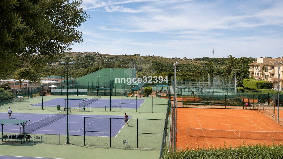 Duplex Penthouse in New Golden Mile, Estepona
