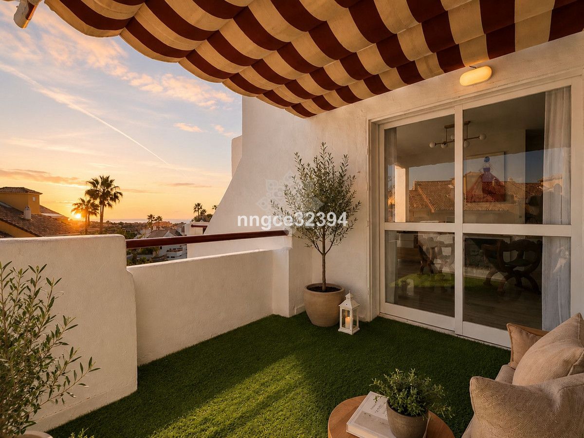 Duplex Penthouse in New Golden Mile, Estepona