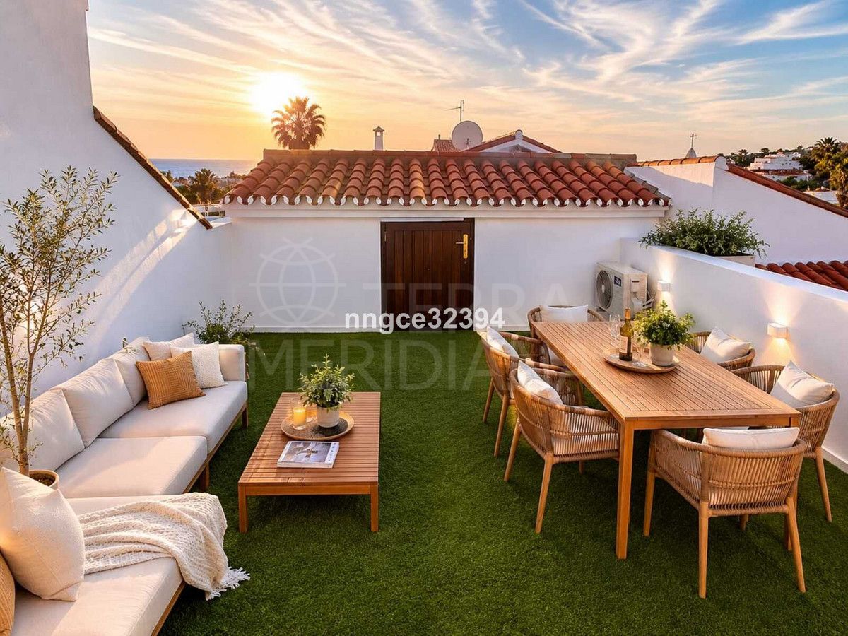 Duplex Penthouse in New Golden Mile, Estepona