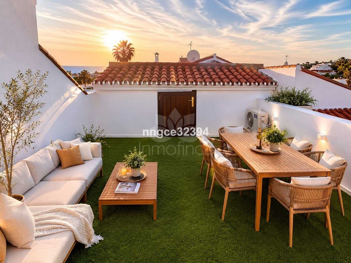 Duplex Penthouse in New Golden Mile, Estepona