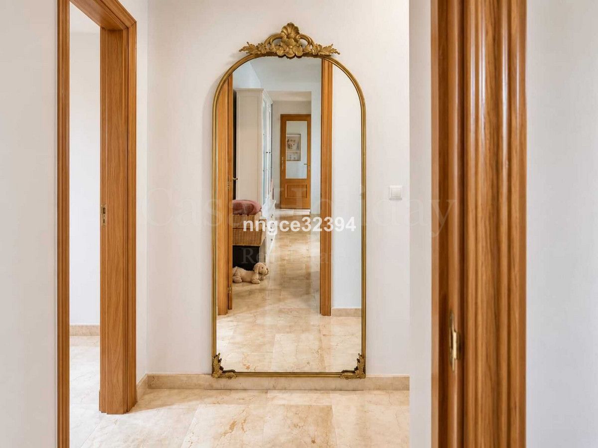 Ground Floor Apartment in Benahavis