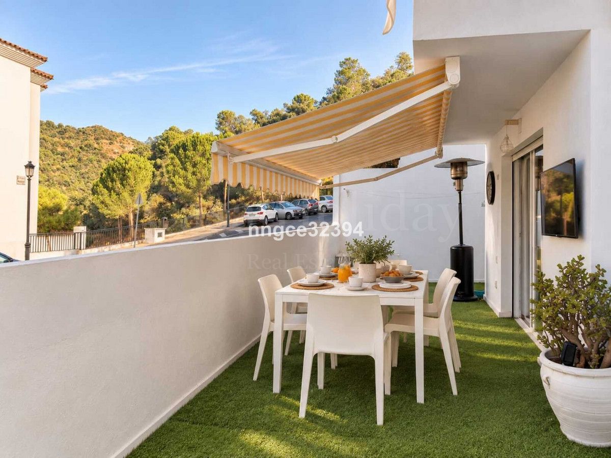 Ground Floor Apartment in Benahavis