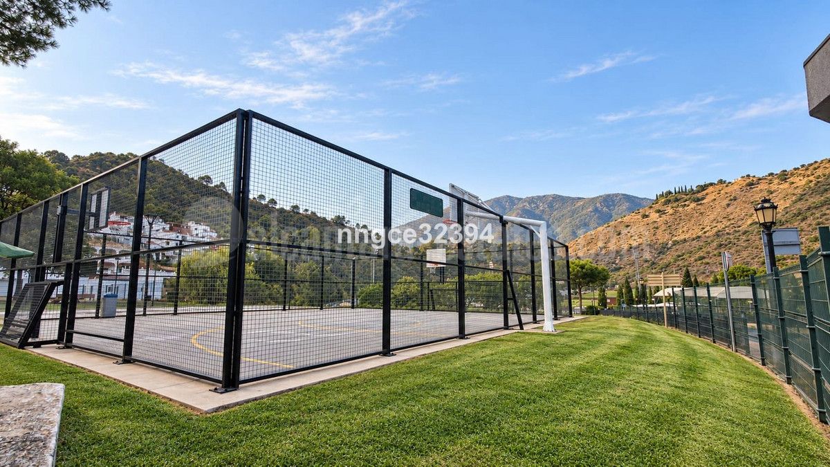 Ground Floor Apartment in Benahavis