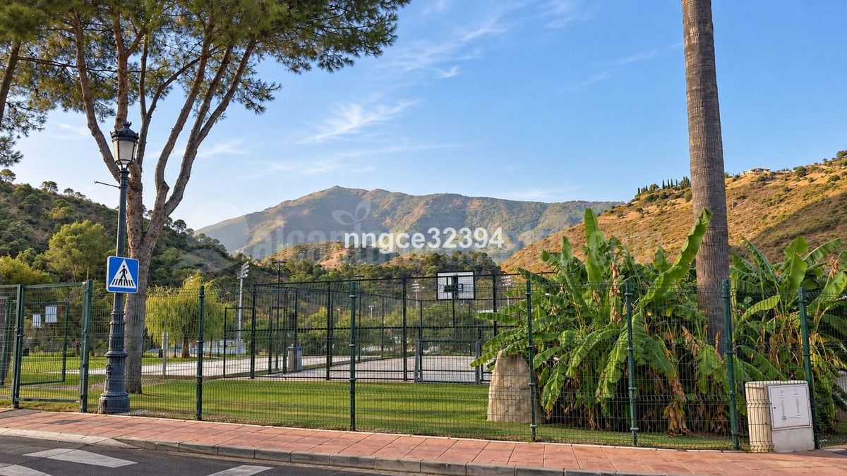Ground Floor Apartment in Benahavis
