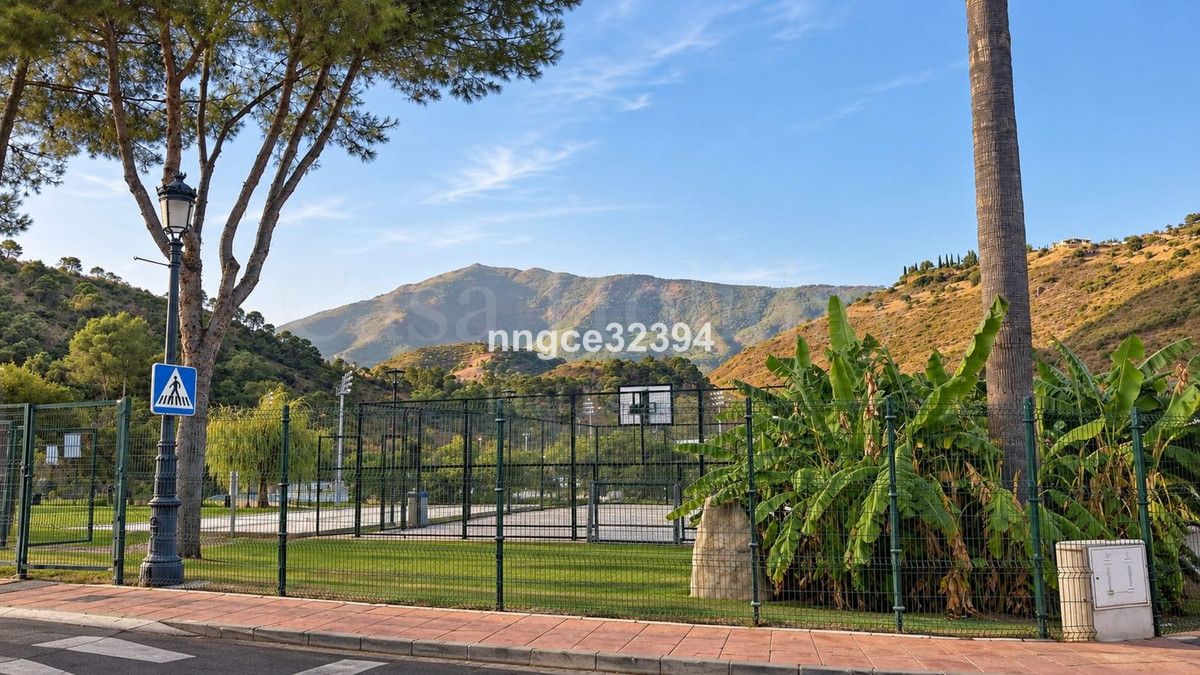 Ground Floor Apartment in Benahavis