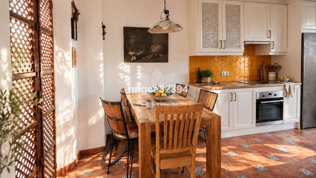 Town House in Nueva Andalucia, Marbella