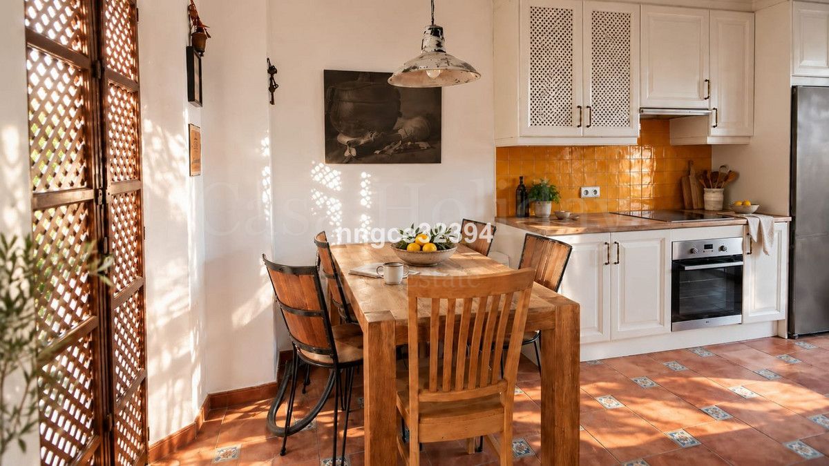 Town House in Nueva Andalucia, Marbella