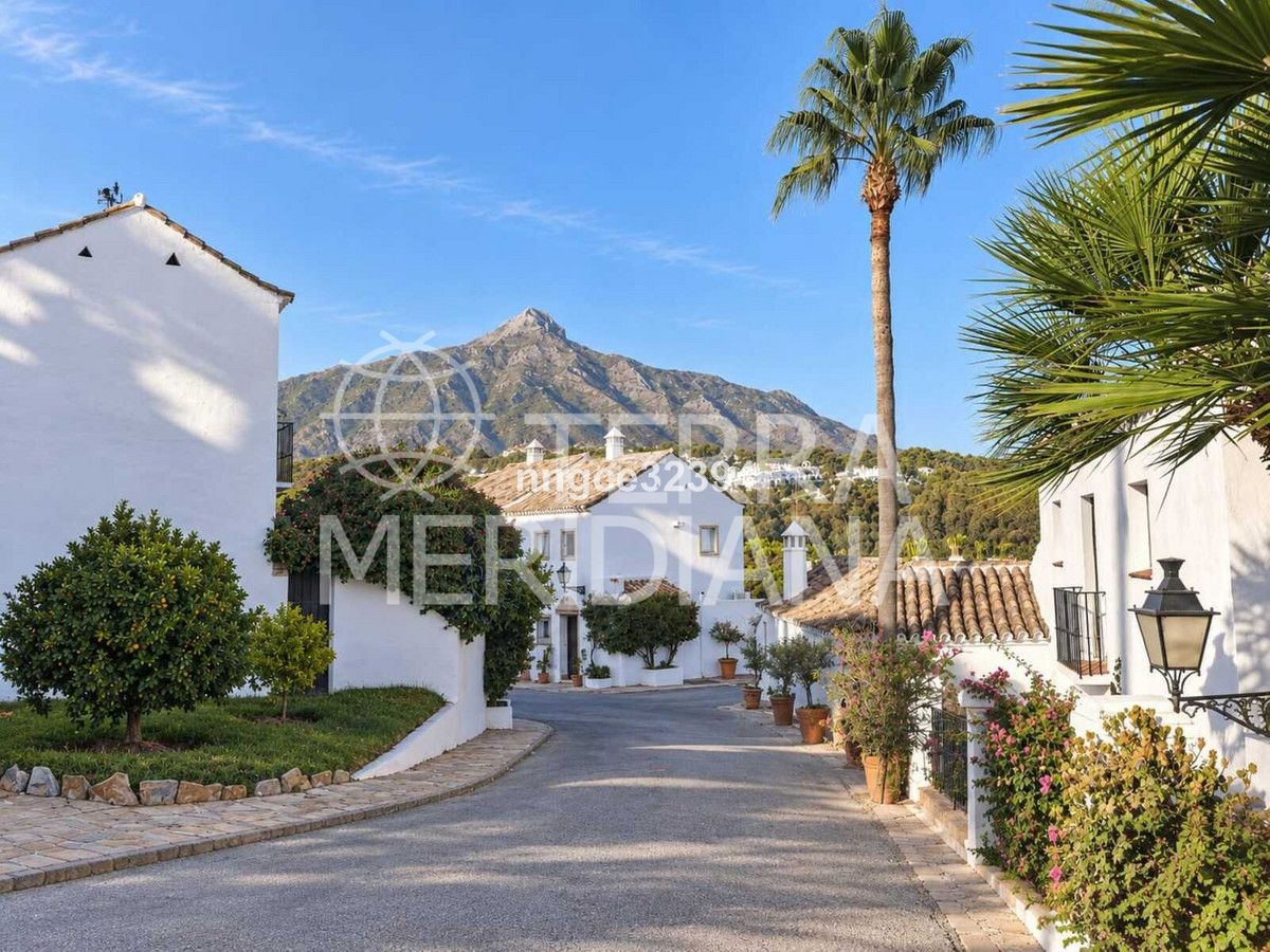 Town House in Nueva Andalucia, Marbella