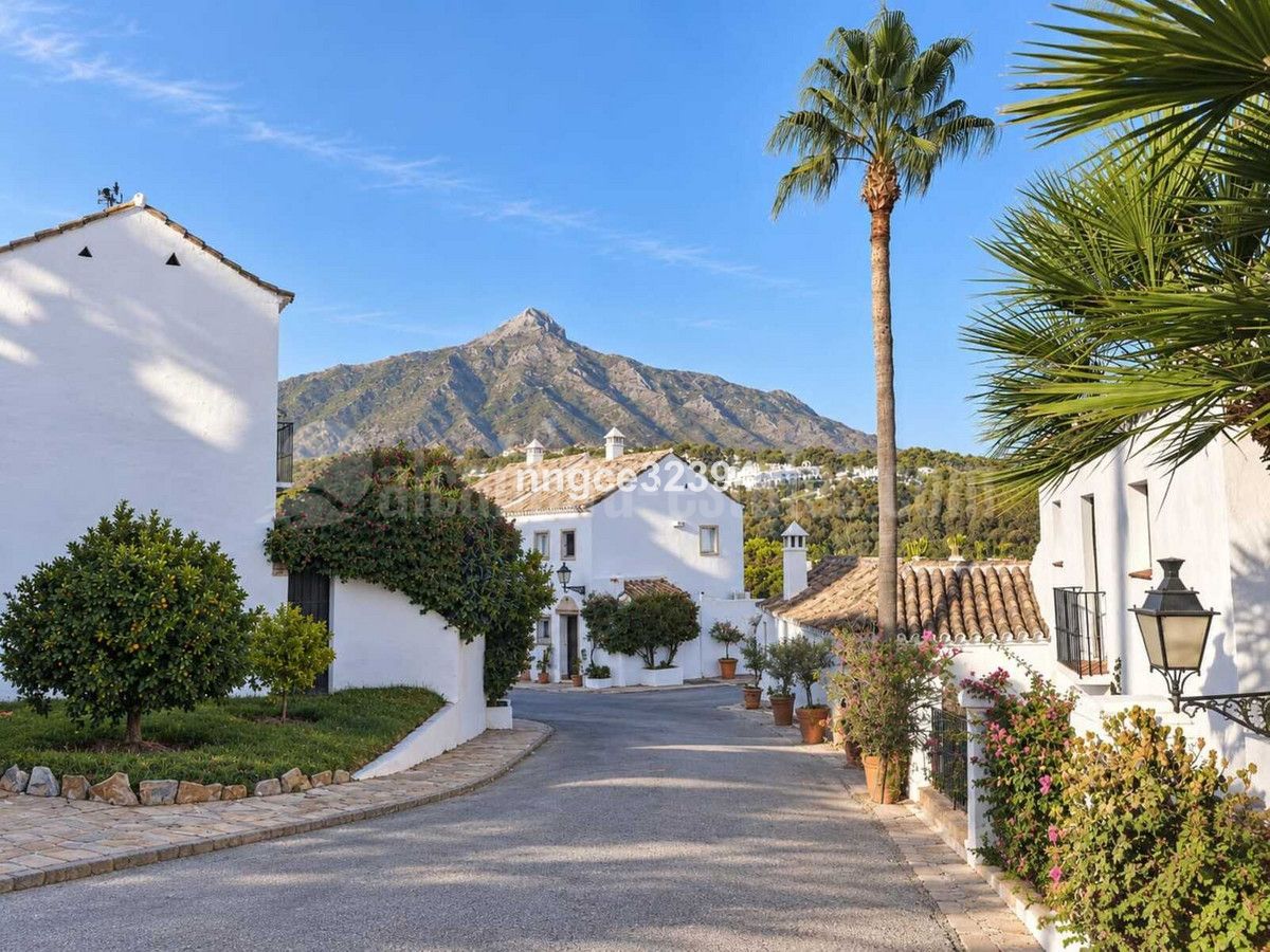 Town House in Nueva Andalucia, Marbella