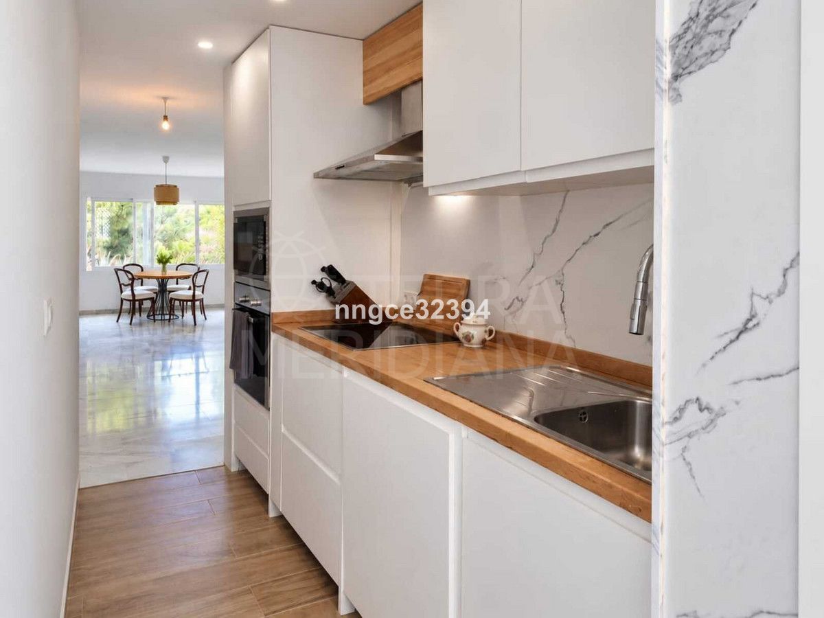 Apartment in New Golden Mile, Estepona