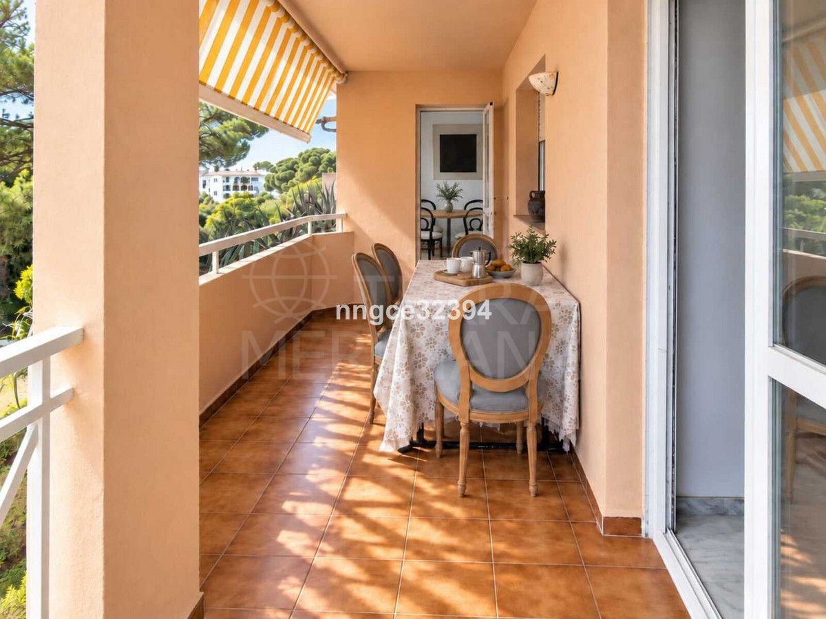Apartment in New Golden Mile, Estepona