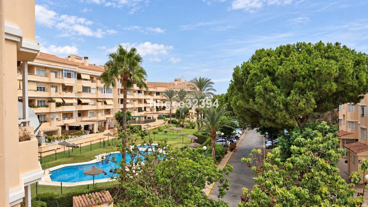 Apartment in New Golden Mile, Estepona