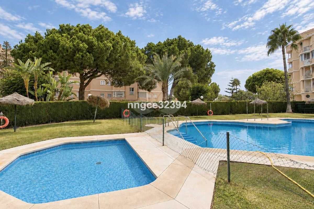 Apartamento en New Golden Mile, Estepona