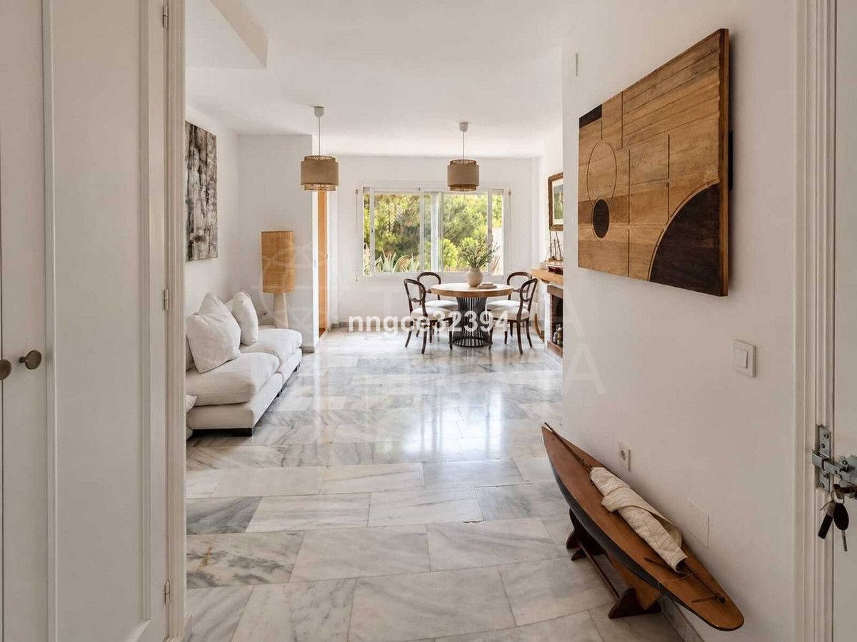 Apartment in New Golden Mile, Estepona