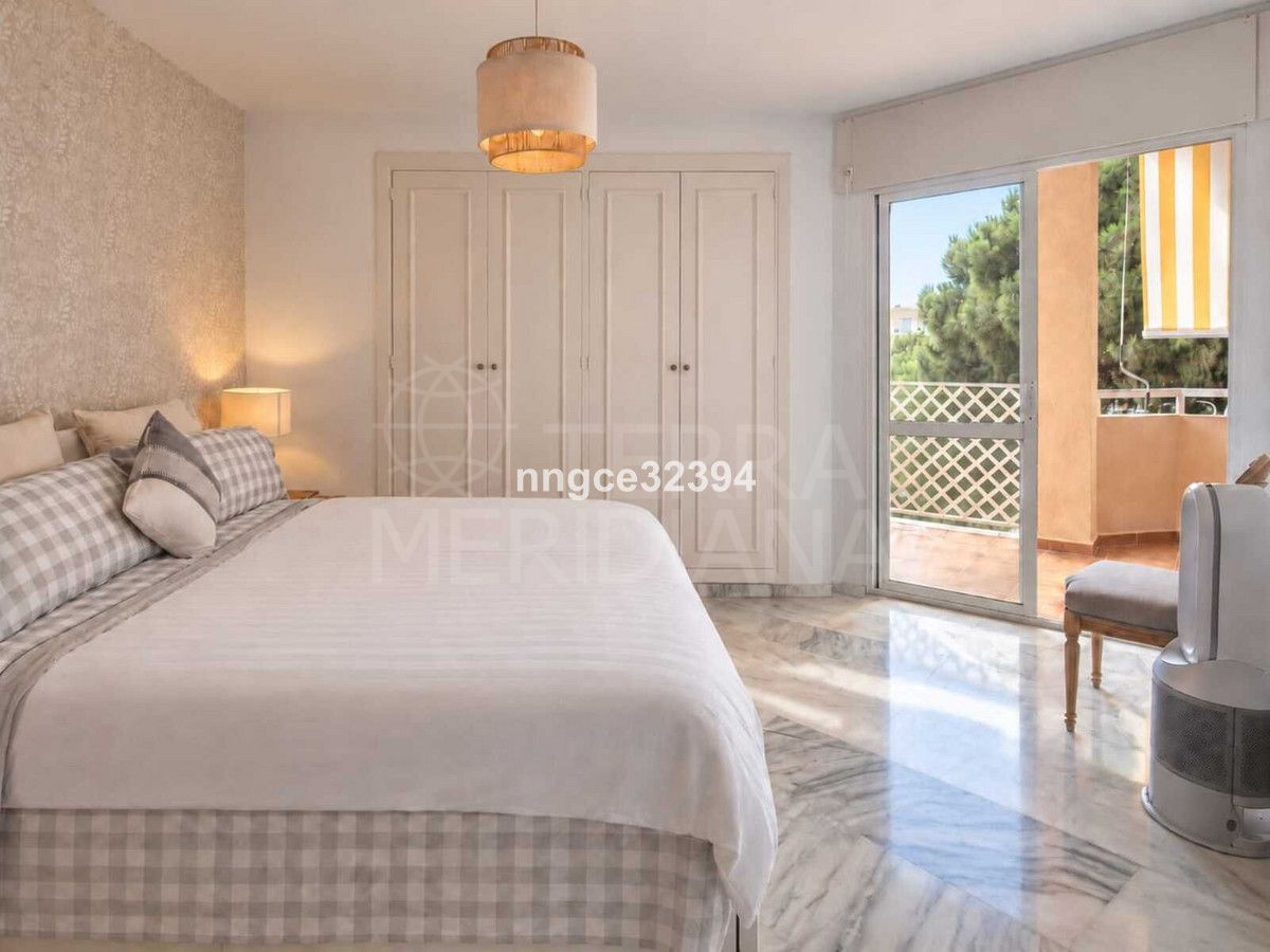 Apartment in New Golden Mile, Estepona