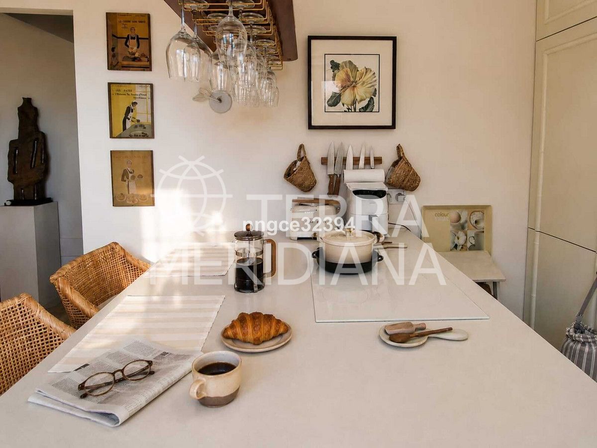Apartment in Marbella Golden Mile, Marbella