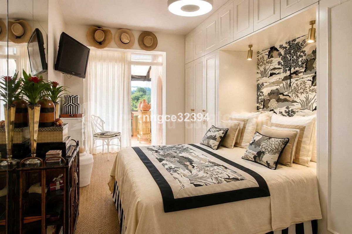 Apartment in Marbella Golden Mile, Marbella