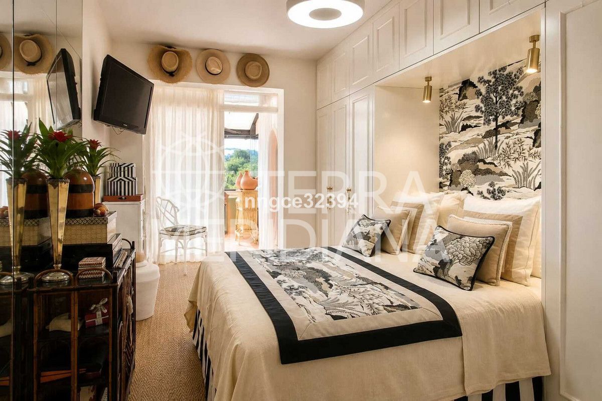 Apartment in Marbella Golden Mile, Marbella