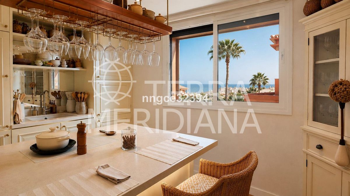 Apartment in Marbella Golden Mile, Marbella