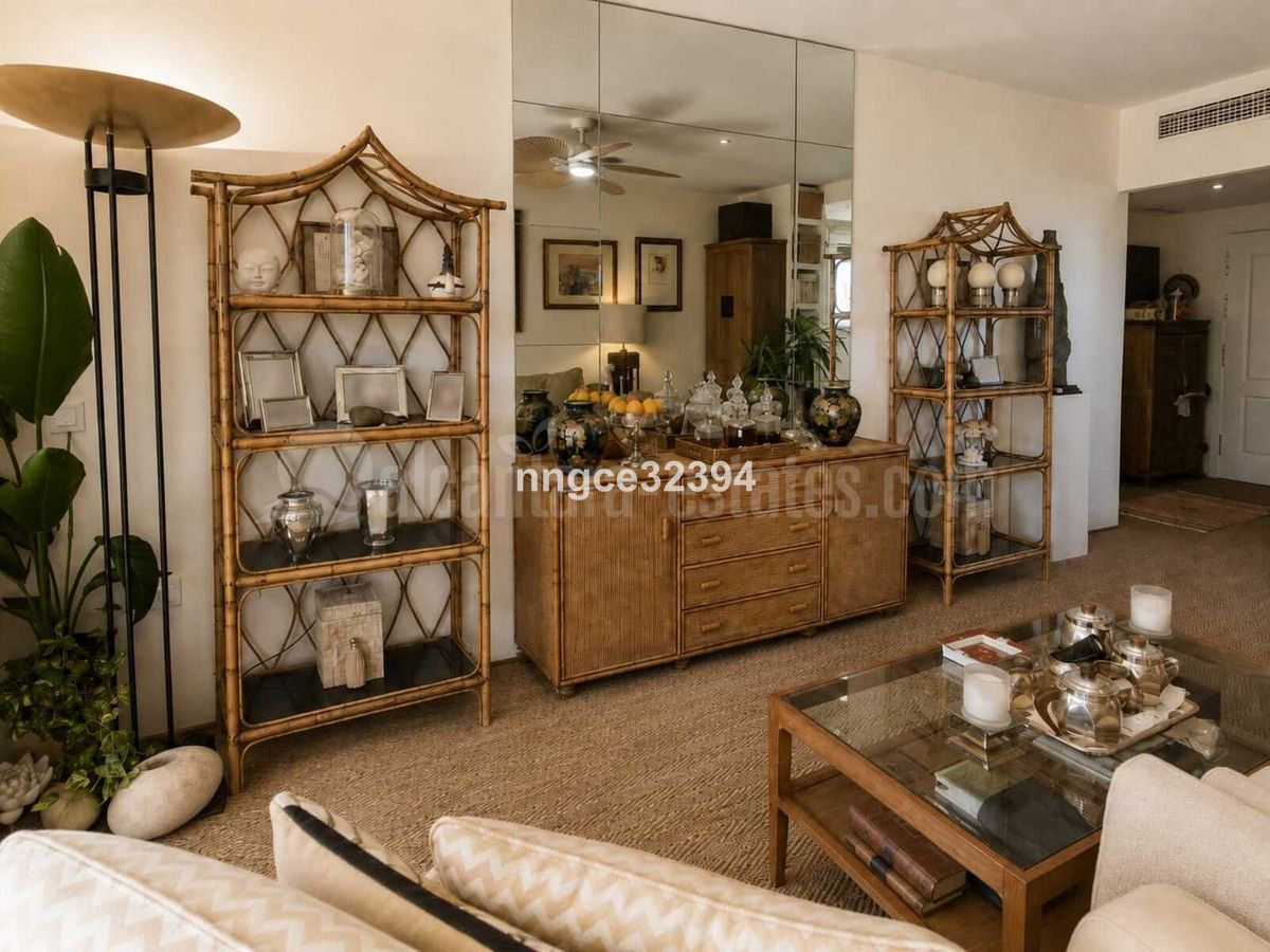 Apartment in Marbella Golden Mile, Marbella