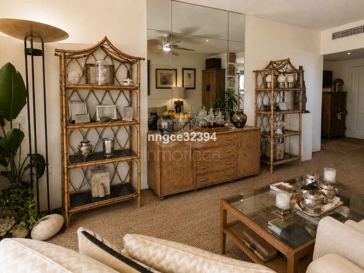 Apartment in Marbella Golden Mile, Marbella