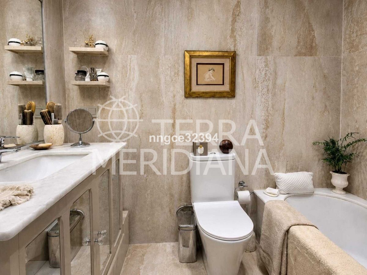 Apartment in Marbella Golden Mile, Marbella
