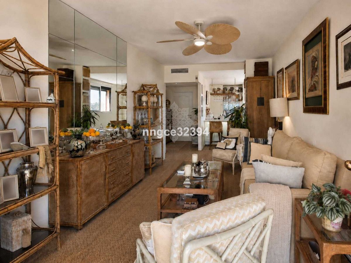 Apartment in Marbella Golden Mile, Marbella