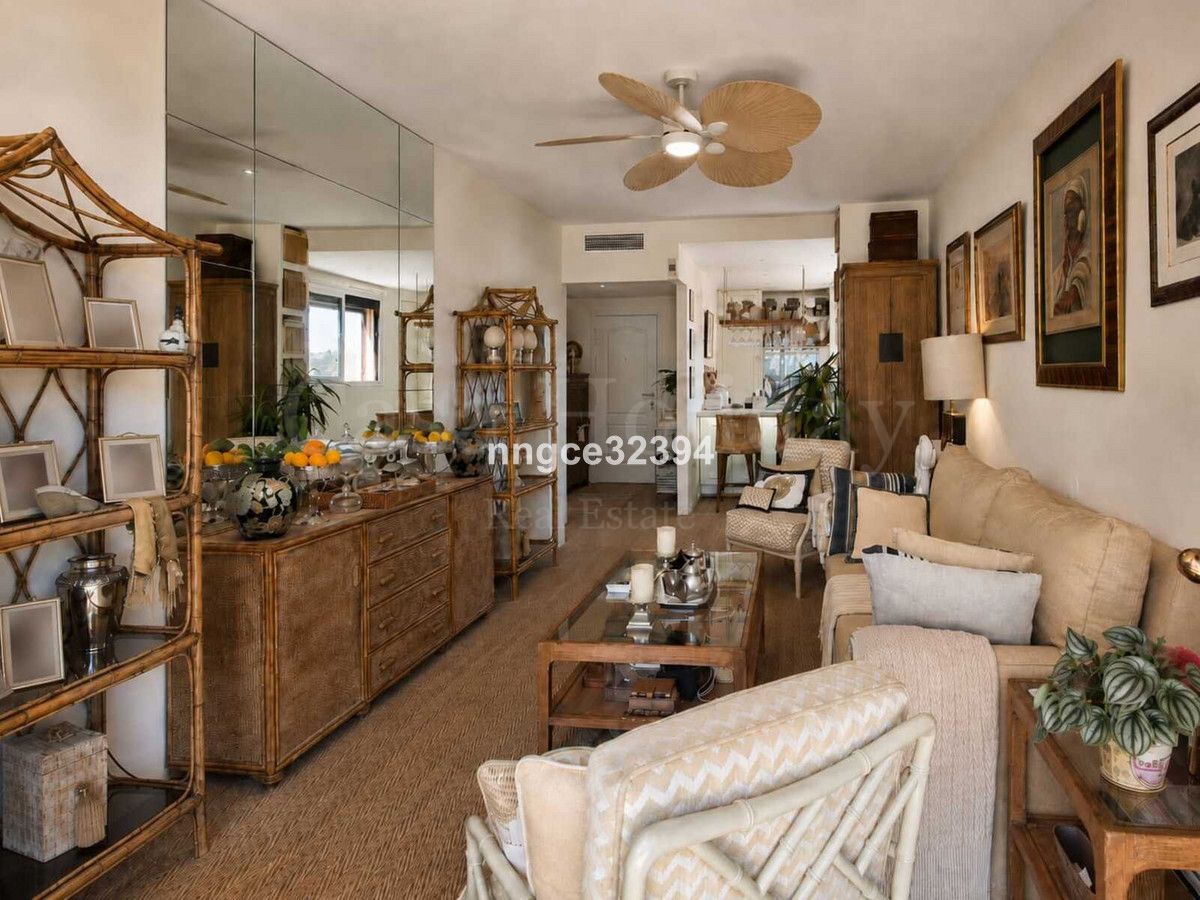 Apartment in Marbella Golden Mile, Marbella