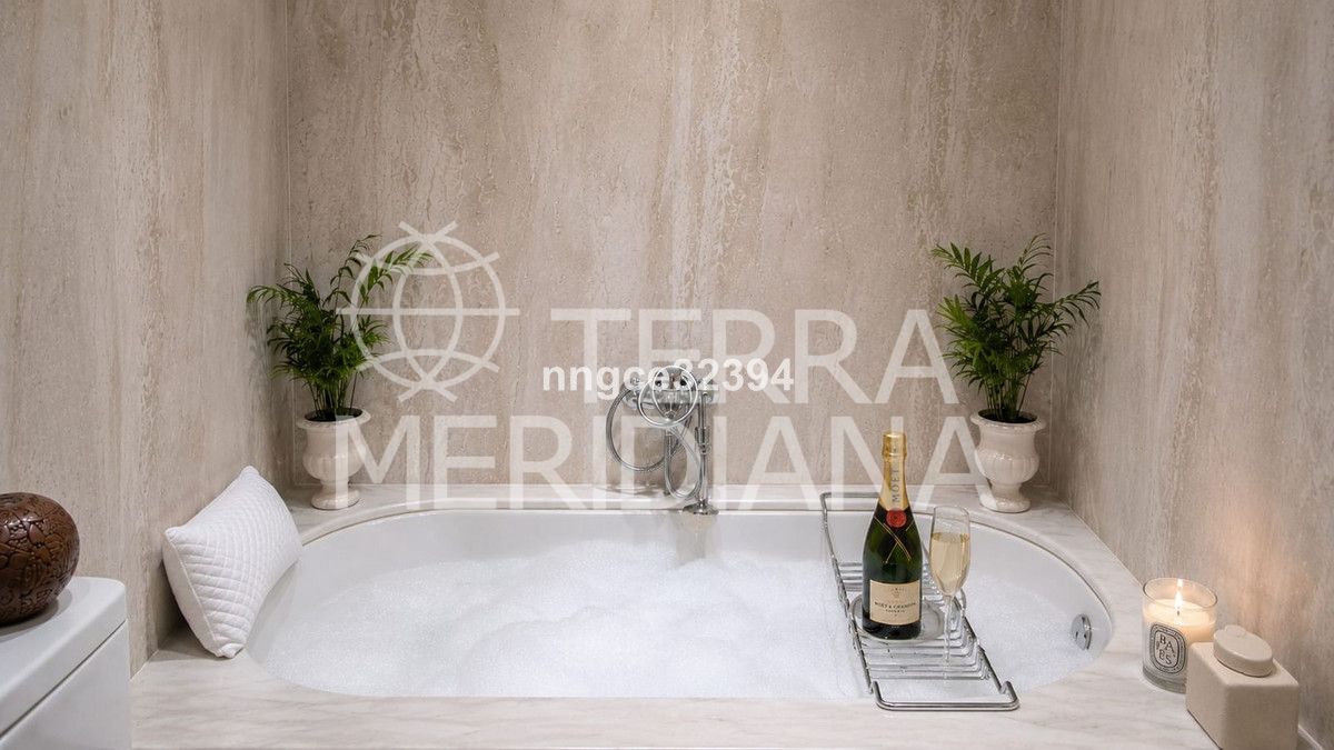 Apartment in Marbella Golden Mile, Marbella