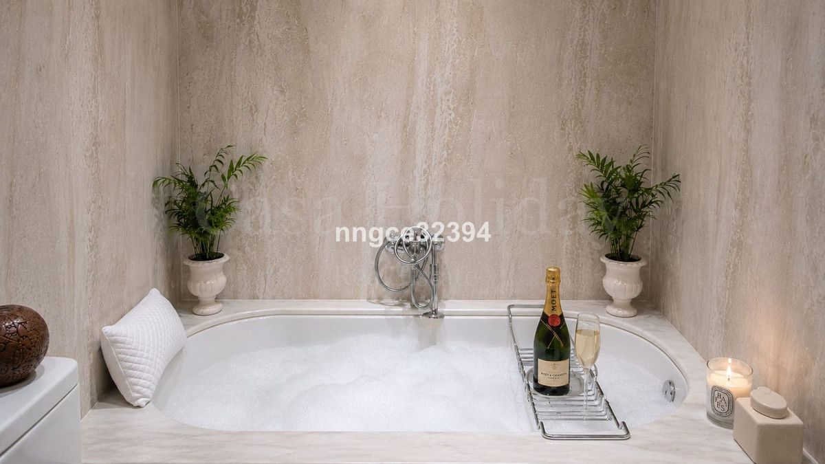 Apartment in Marbella Golden Mile, Marbella