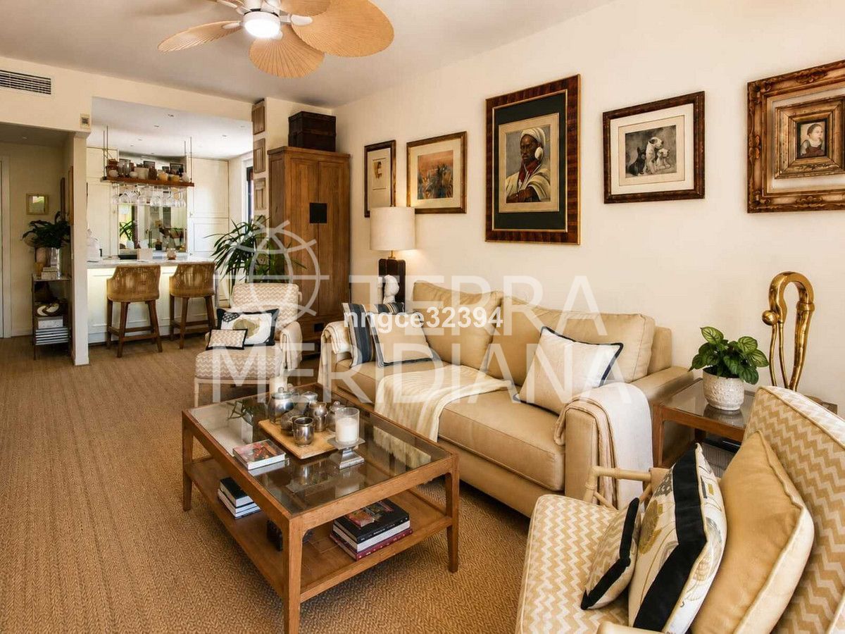 Apartment in Marbella Golden Mile, Marbella