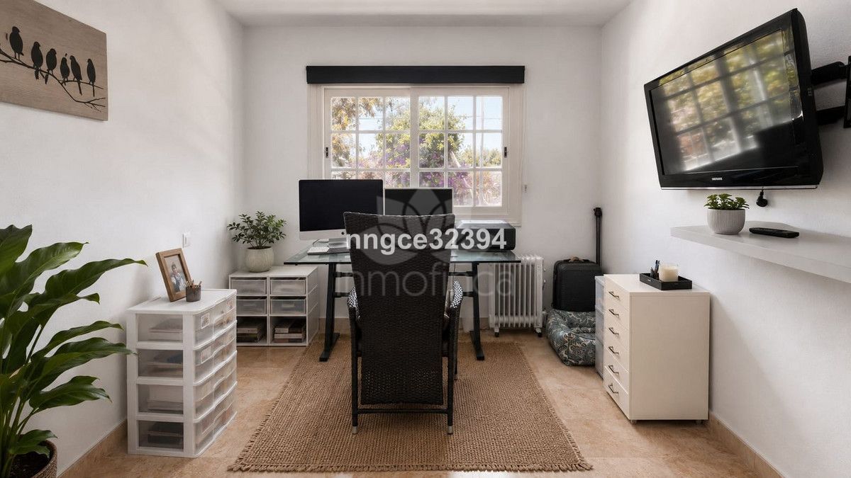 Penthouse in New Golden Mile, Estepona