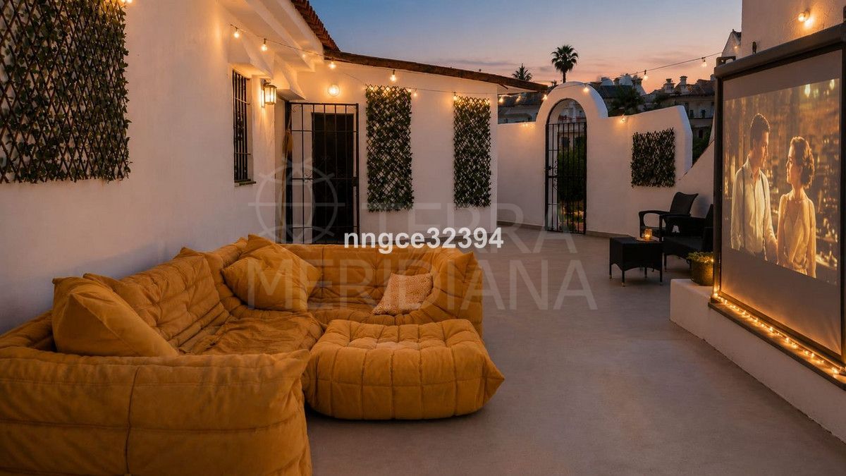 Penthouse in New Golden Mile, Estepona