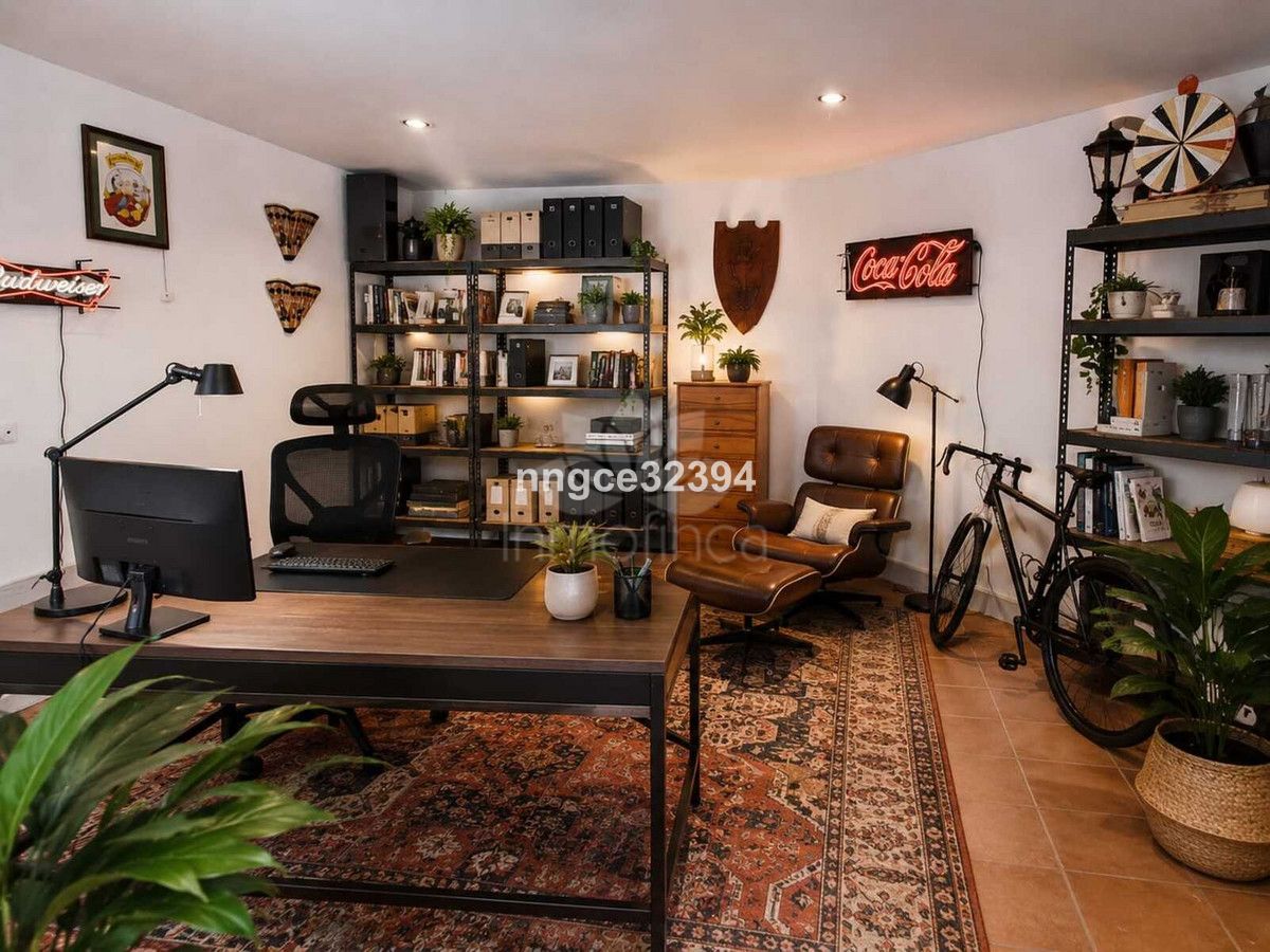 Penthouse in New Golden Mile, Estepona